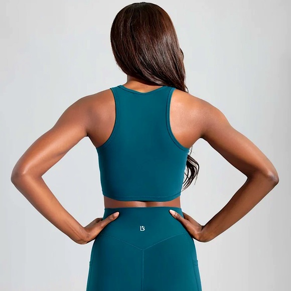 BUFFBUNNY • Cropped Active Racerback Tank Top • Size Small • Bright Teal - Picture 2 of 16